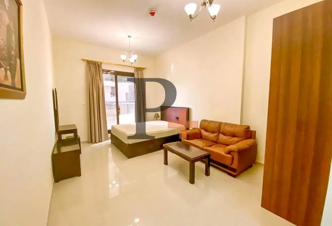 Spacious Unit | Mid Floor | Prime Location