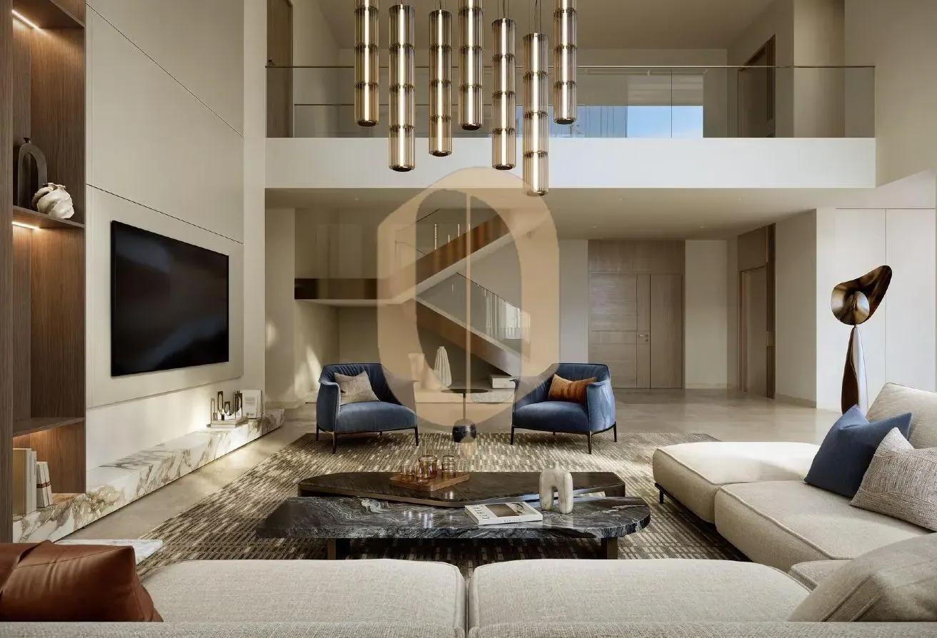 Rare 4BR Duplex |City Walk| Private 2-Level Living