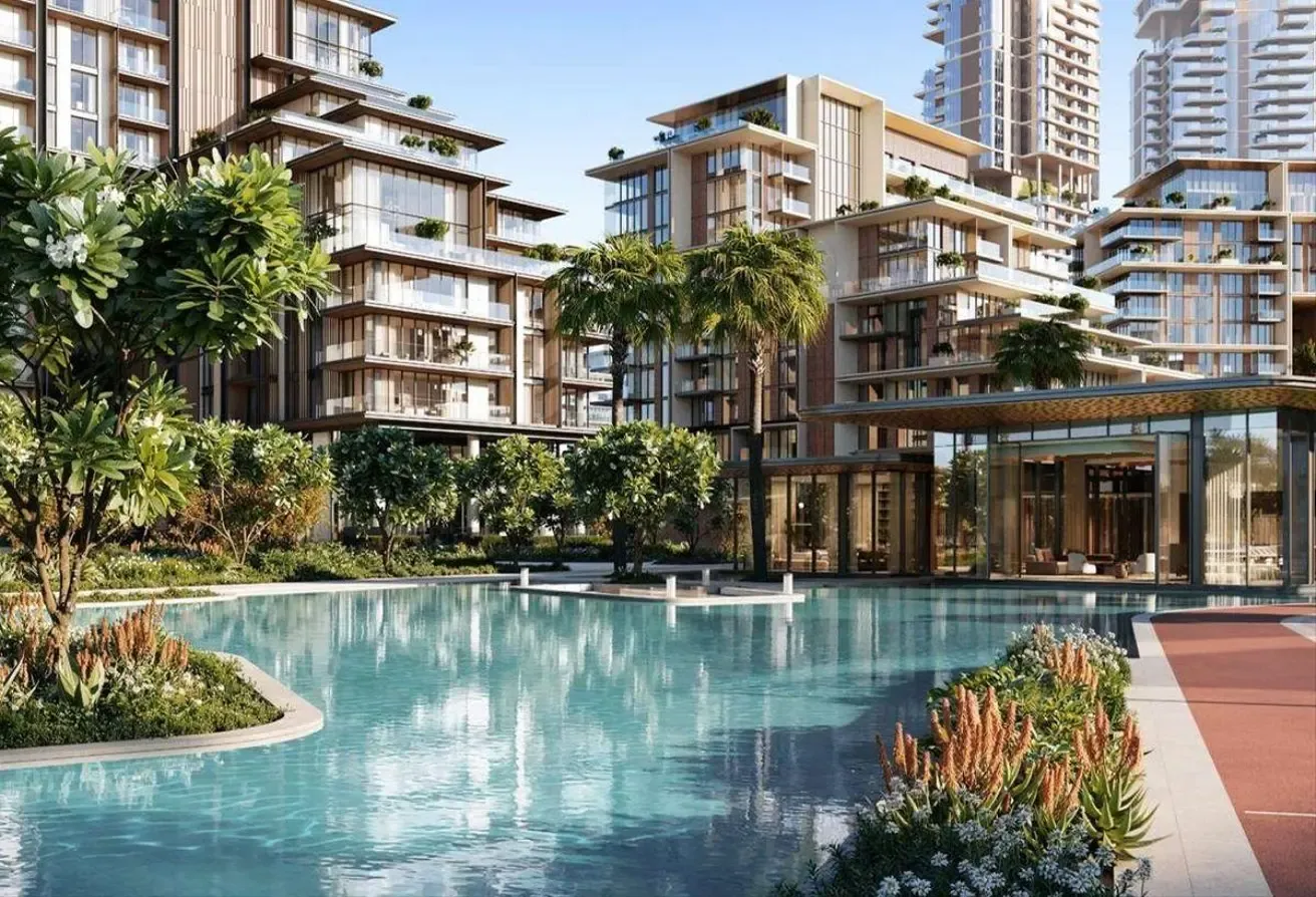 Urban Luxury | Lagoon View | Prime Location