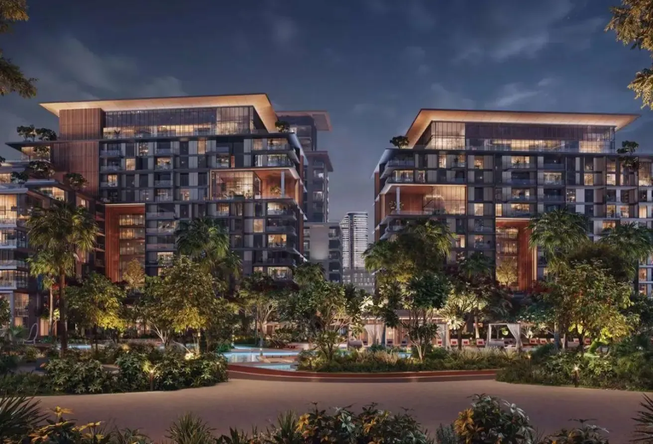 Urban Luxury | Lagoon View | Prime Location