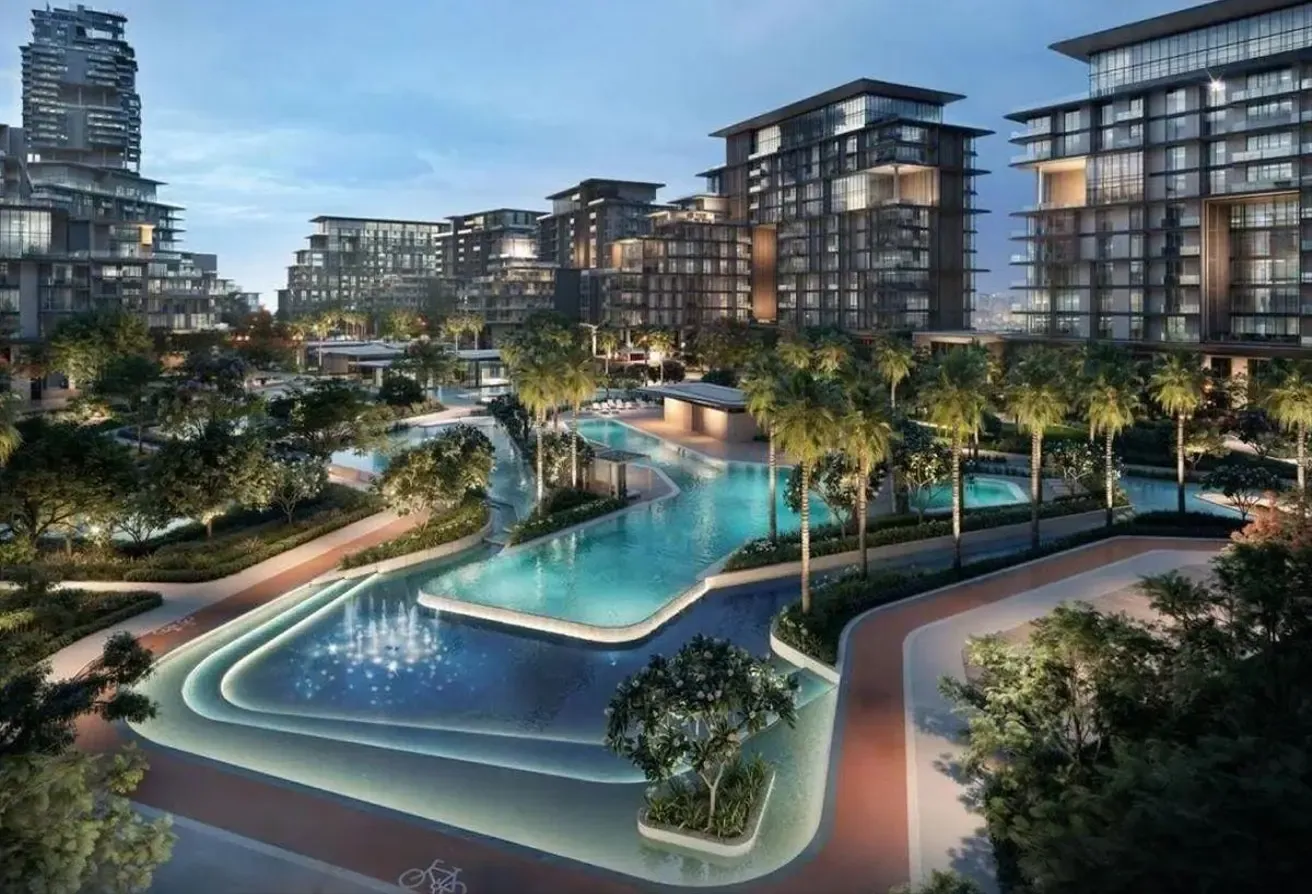 Urban Luxury | Lagoon View | Prime Location