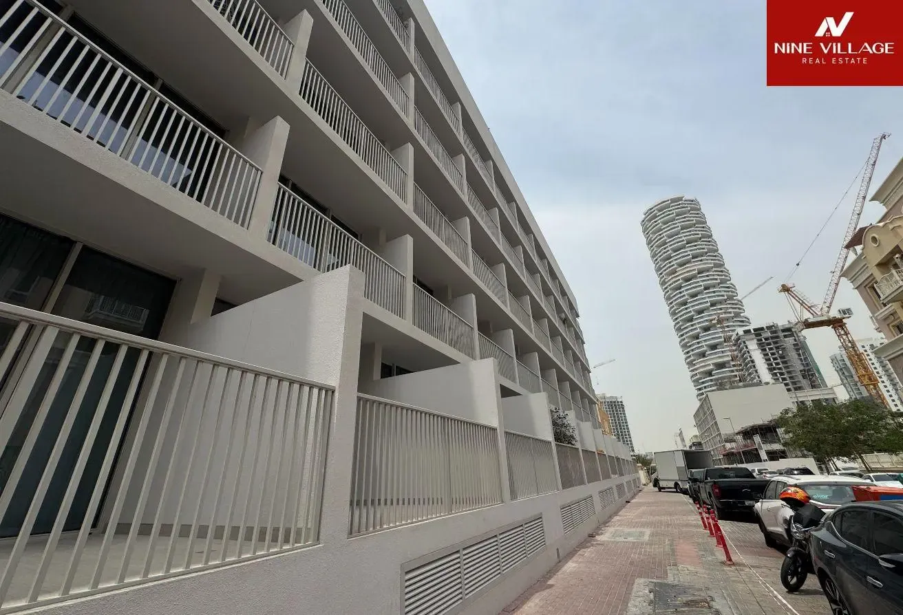 Elegant 3 BHK - Fully Furnished - Spacious Layout