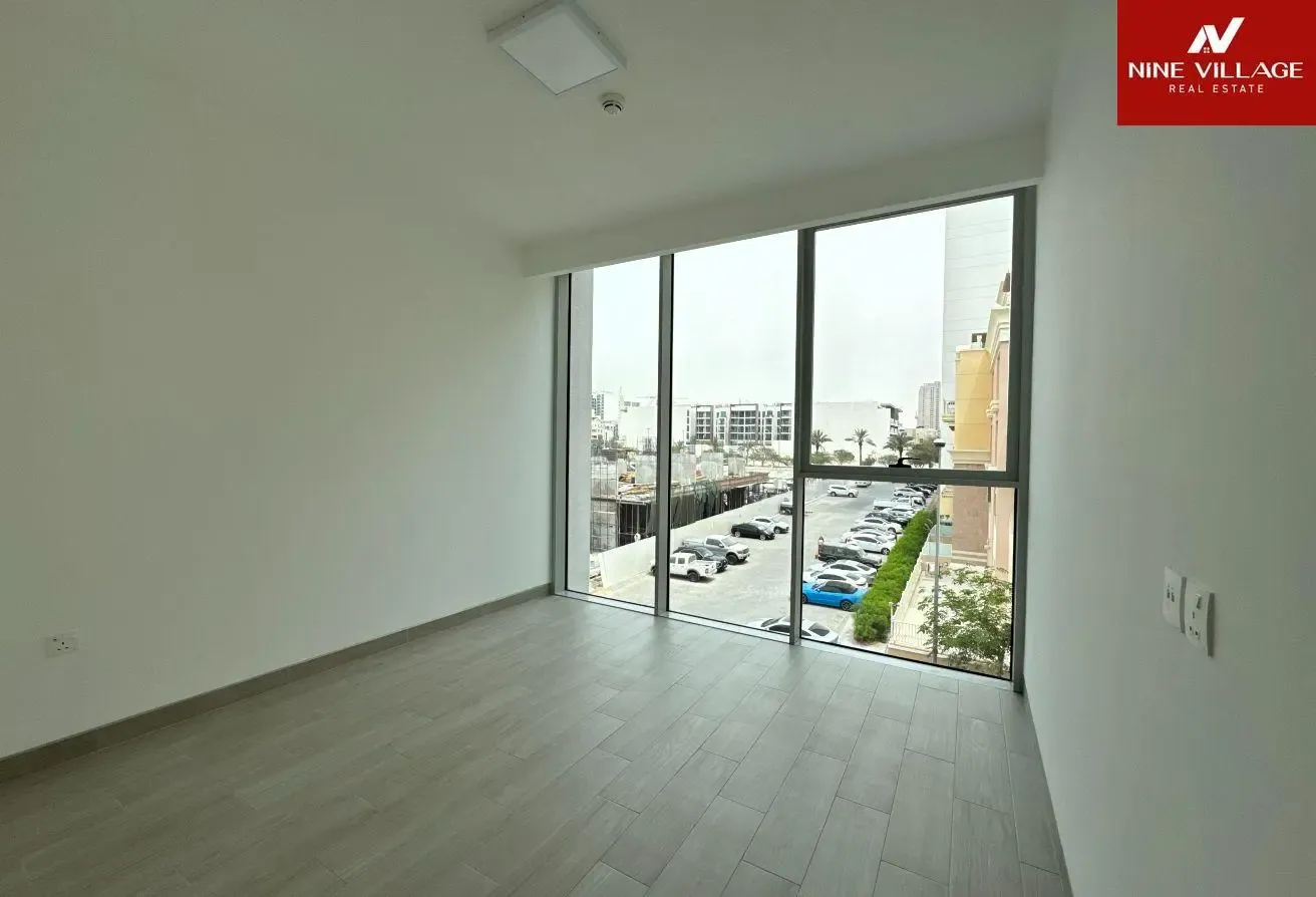 Elegant 3 BHK - Fully Furnished - Spacious Layout