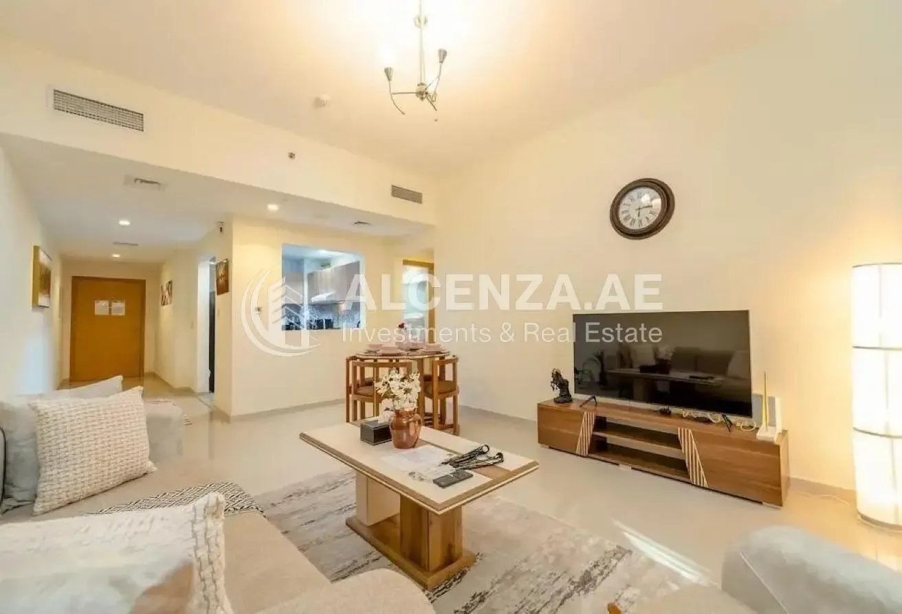 Furnished 1BR | Closed Kitchen |  Mid-Floor