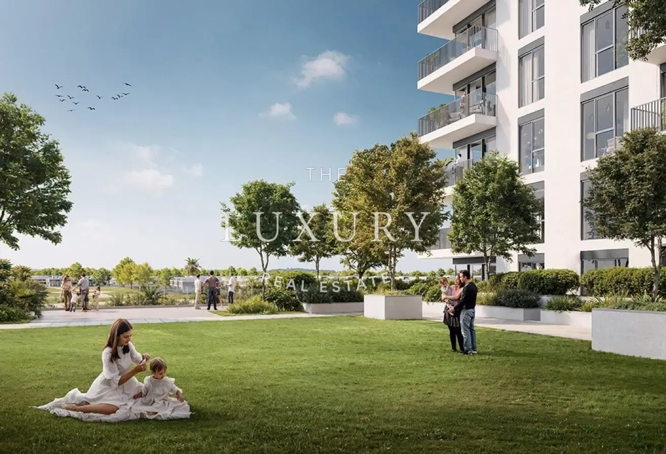 Modern 1-Bedroom Apartment | Golf Point Tower 2