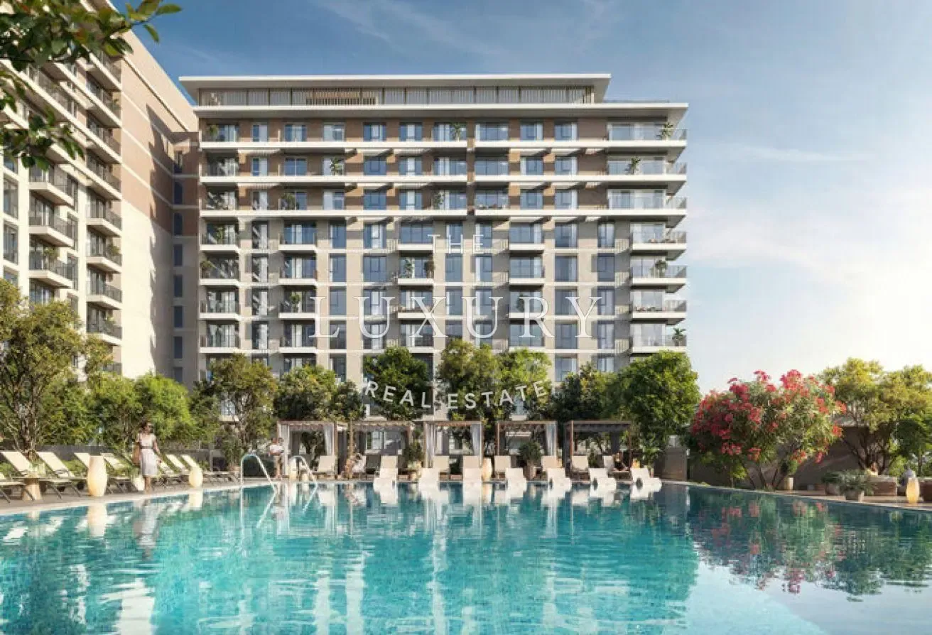 Modern 2BR Apartment | Balcony | Prime Location