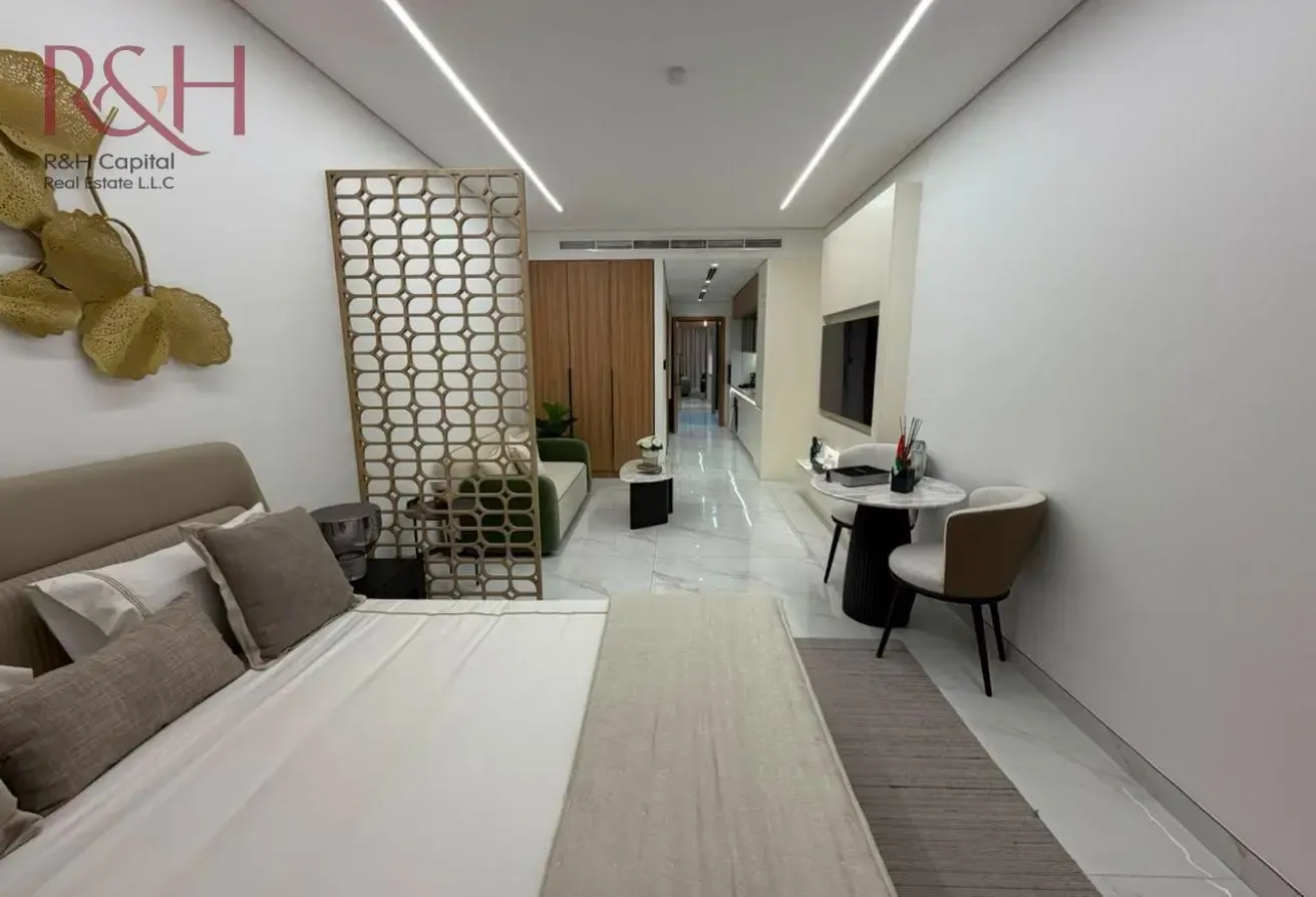 Modern Studio Unit | Furnished | Great Investment