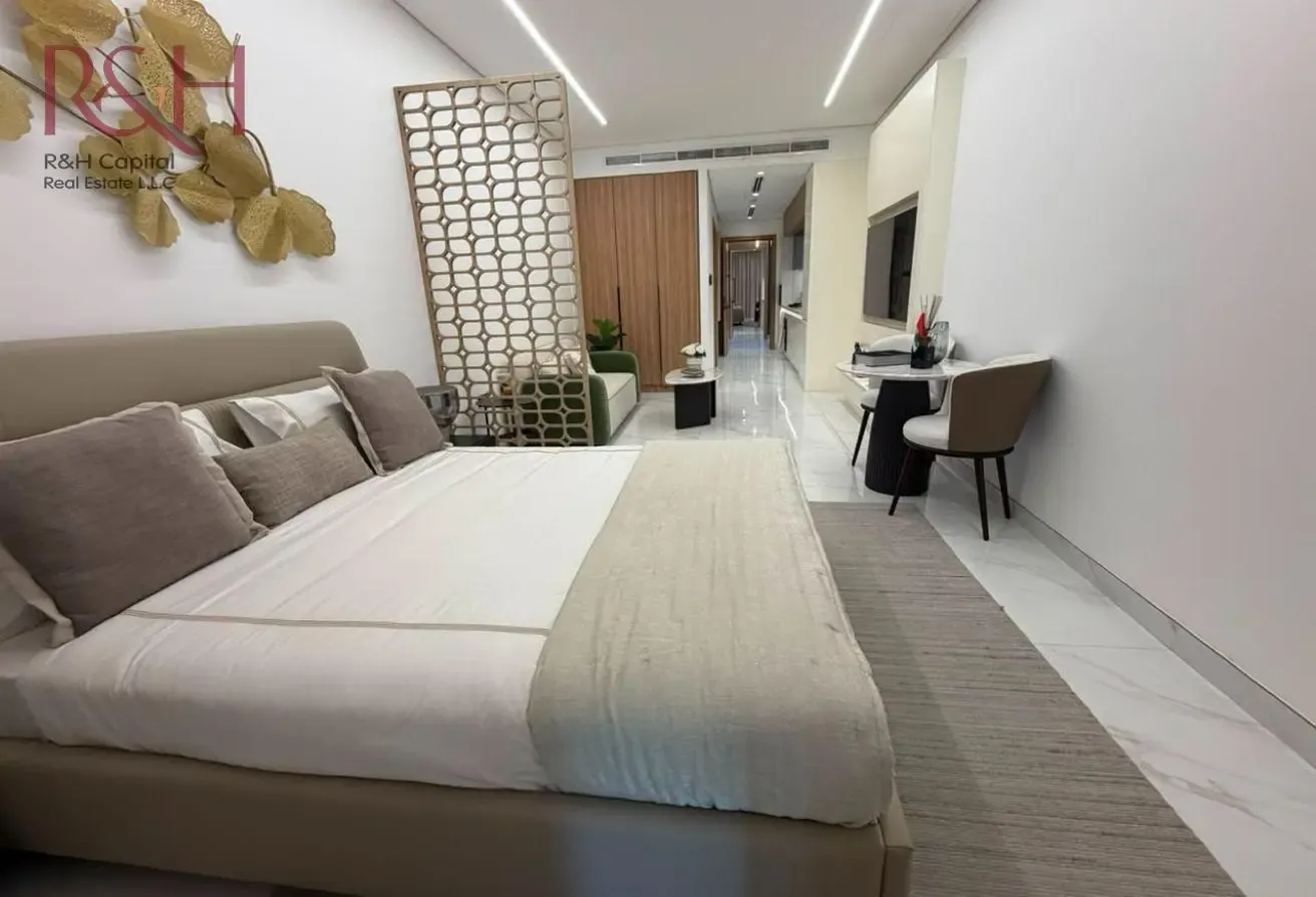 Modern Studio Unit | Furnished | Great Investment