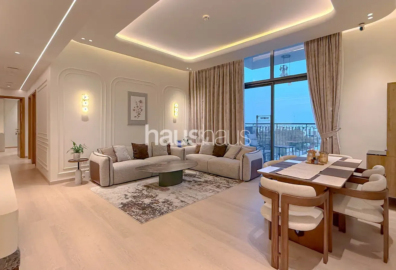 Fully Upgraded | Vacant on Transfer | Park View