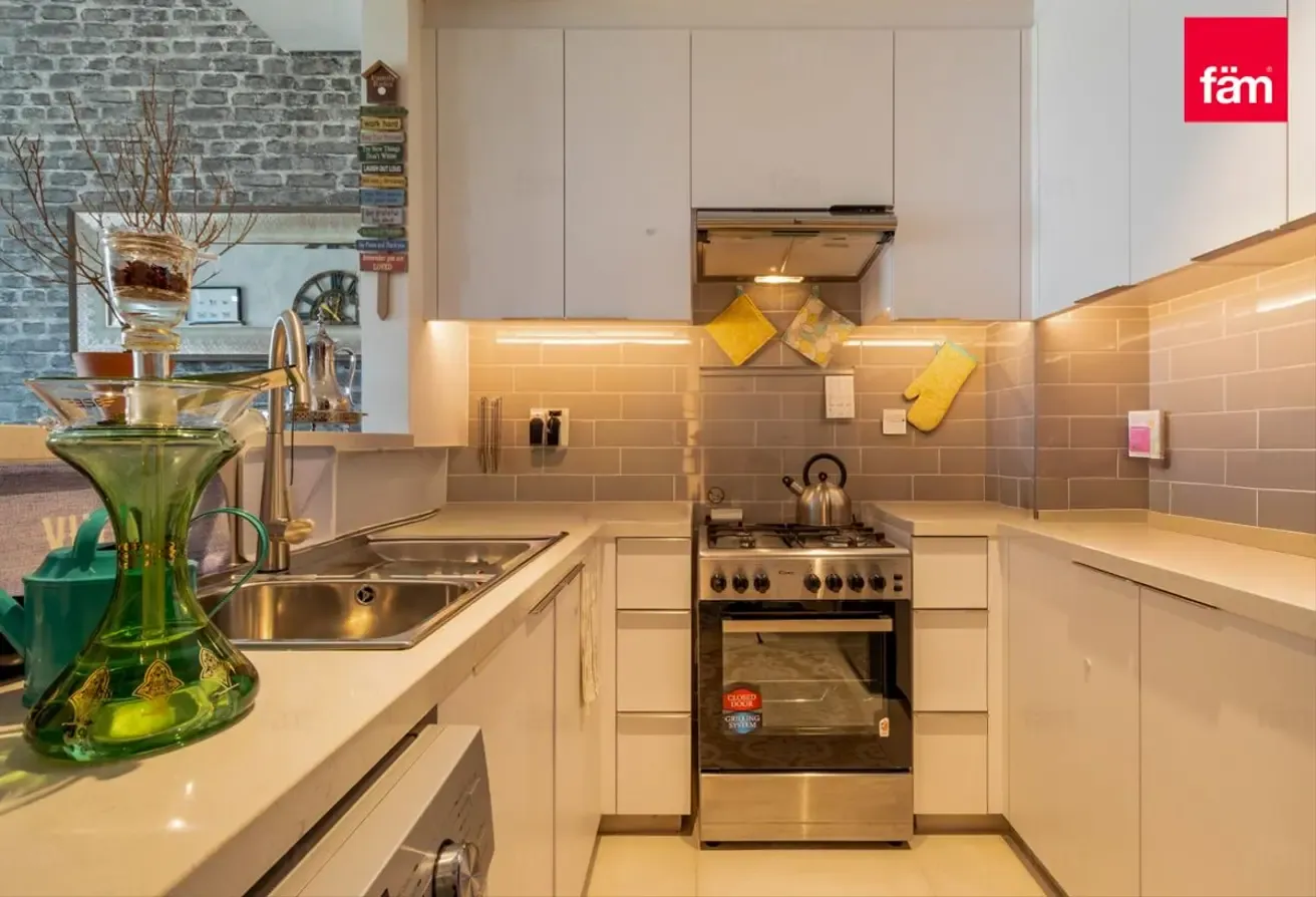 Highest Floor | Furnished | Stunning Views | Vot