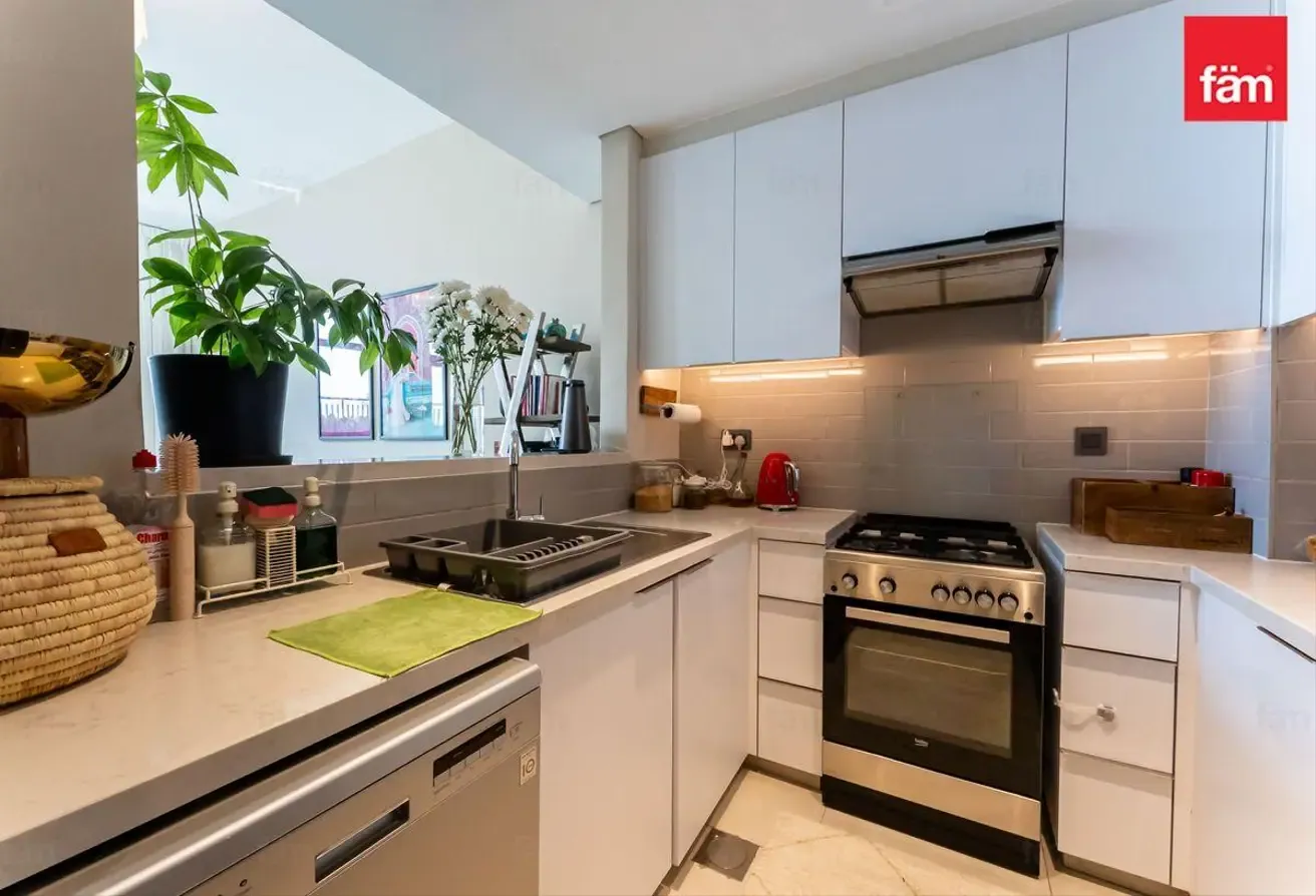 Must See | Bright | Rented | Terrace