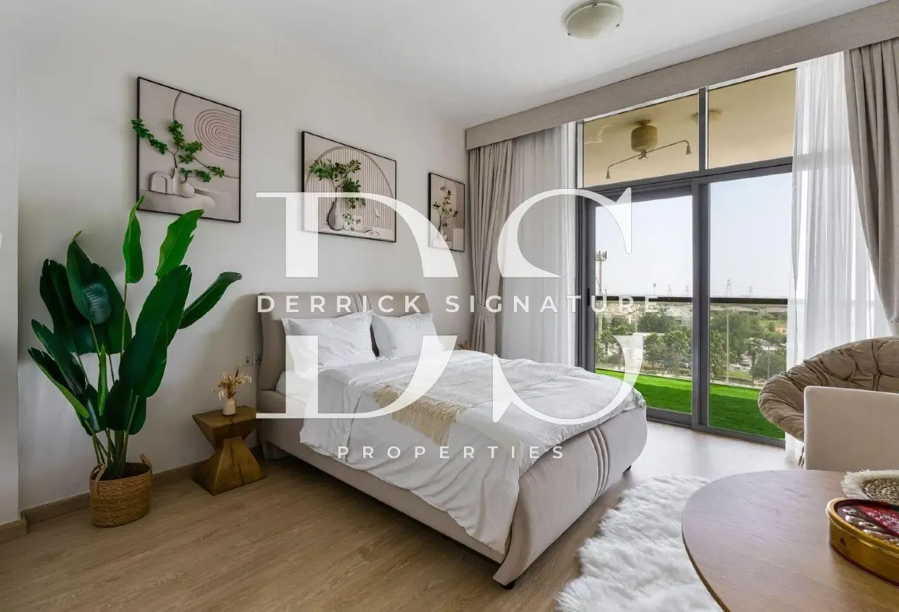 Upgraded Studio | Great Investment | Golf Panorama