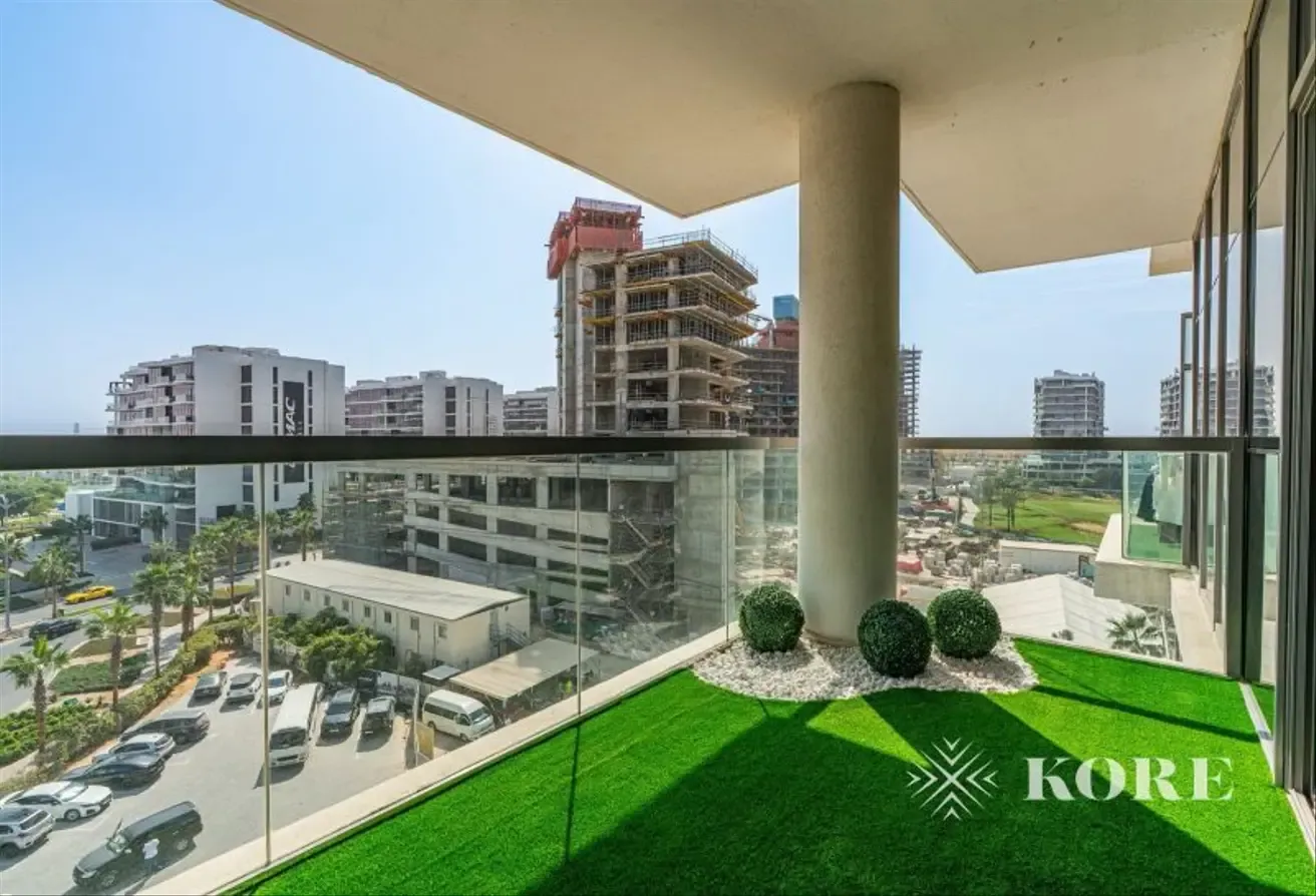 Modern stylish I Furnished I Vacant