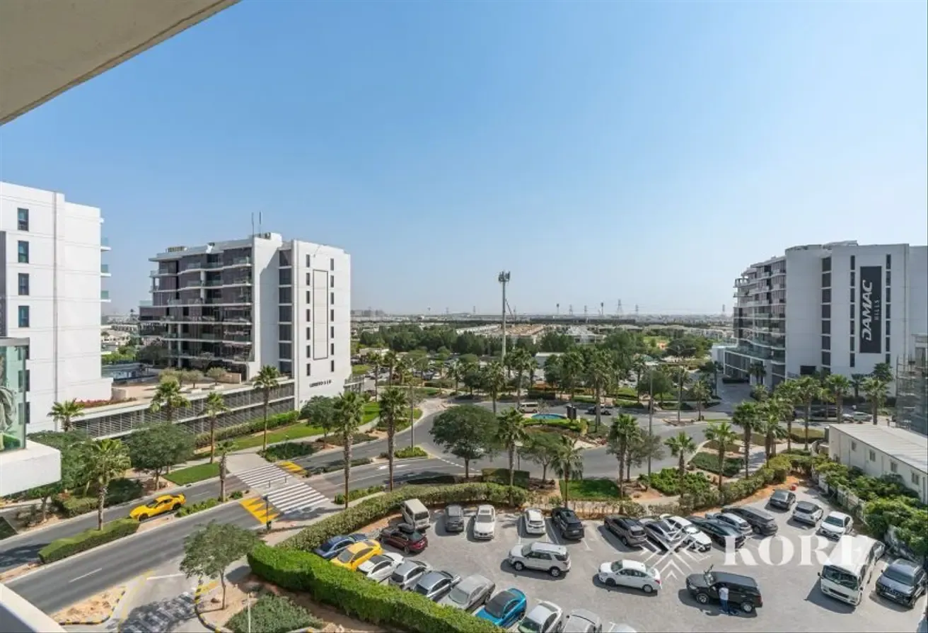 Modern stylish I Furnished I Vacant