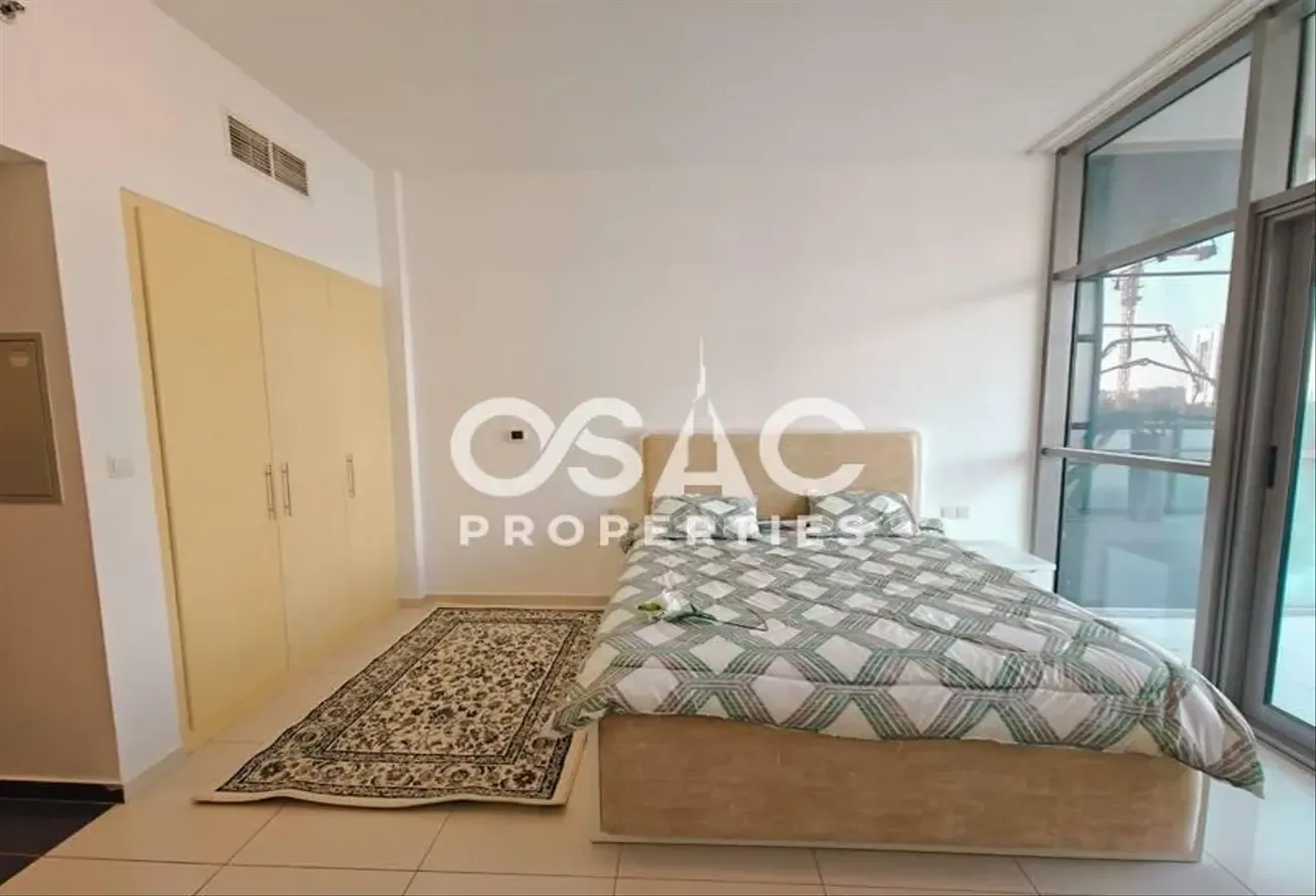 FULLY FURNISHED | SPACIOUS | VACANT