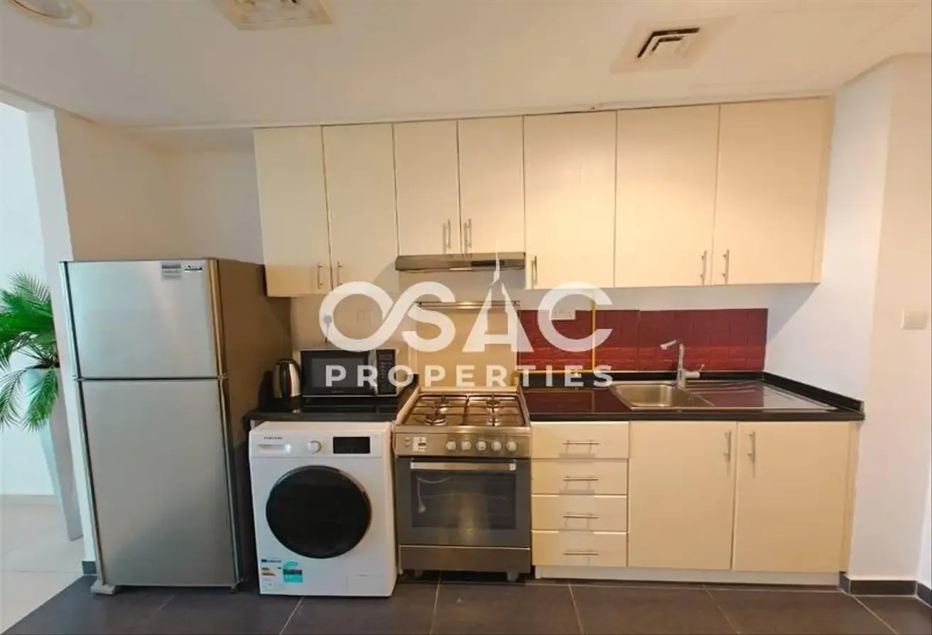 FULLY FURNISHED | SPACIOUS | VACANT