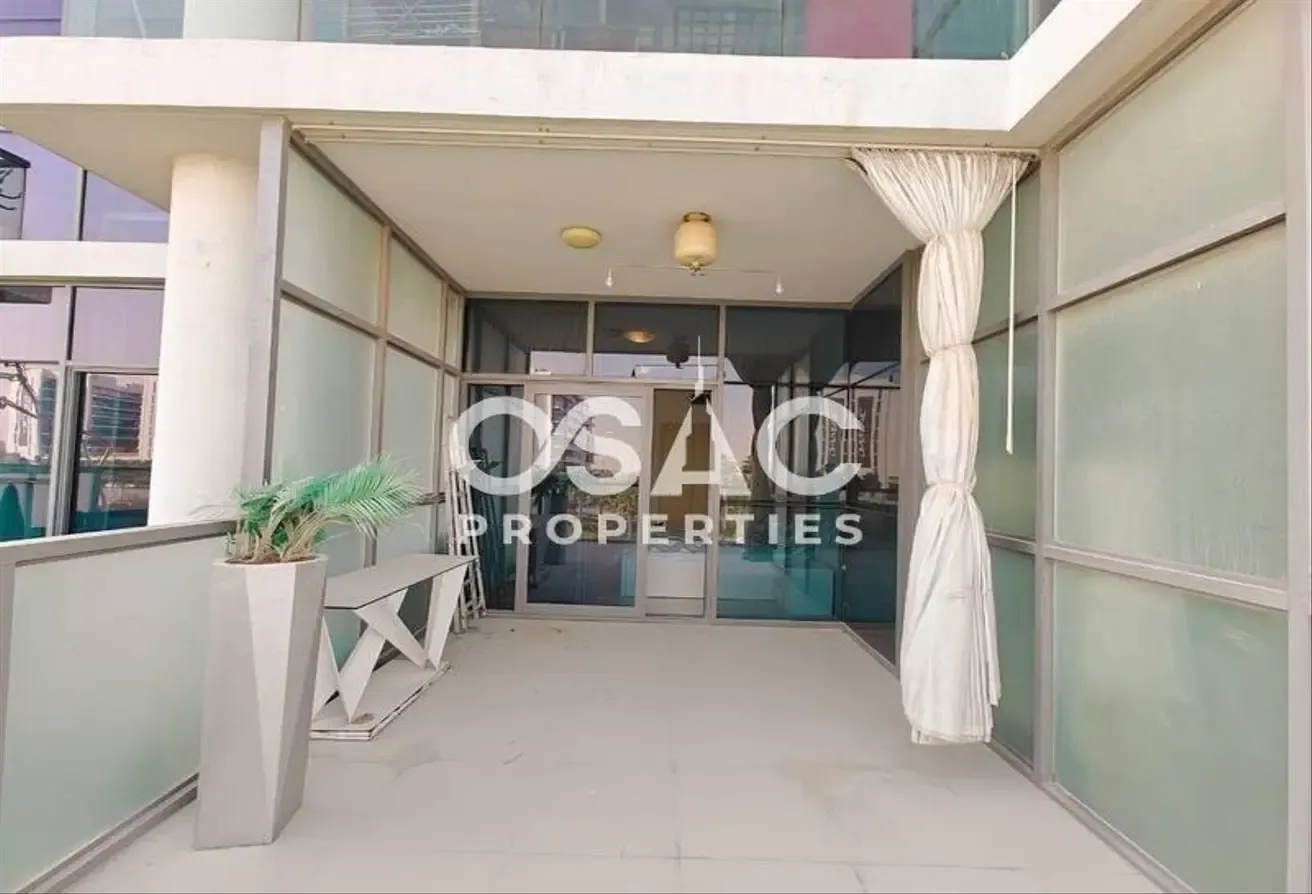 FULLY FURNISHED | SPACIOUS | VACANT