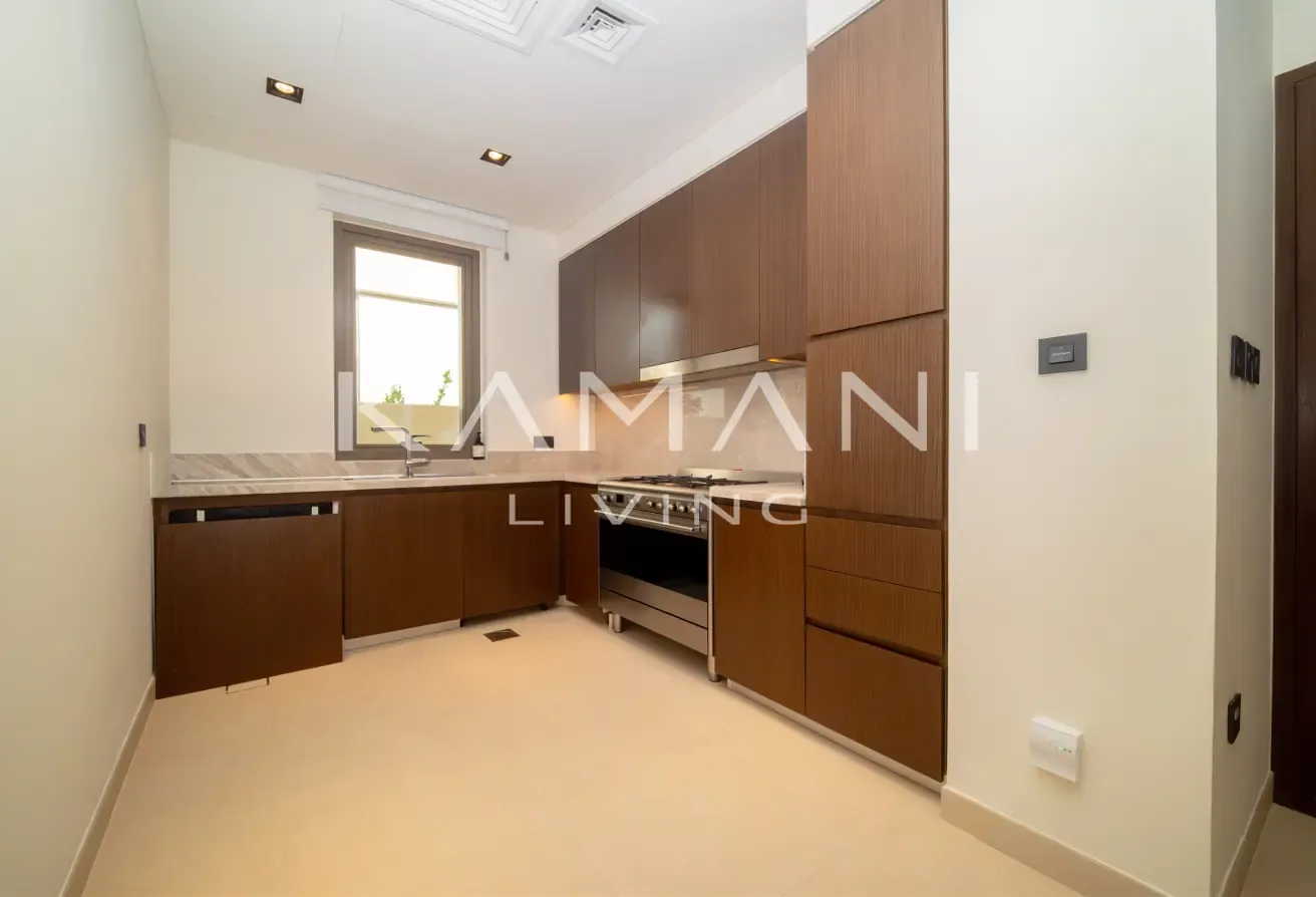 Park View | Corner Unit | Furnished