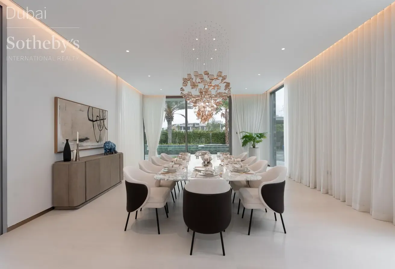 Turnkey Corner Villa in Fairway Vistas