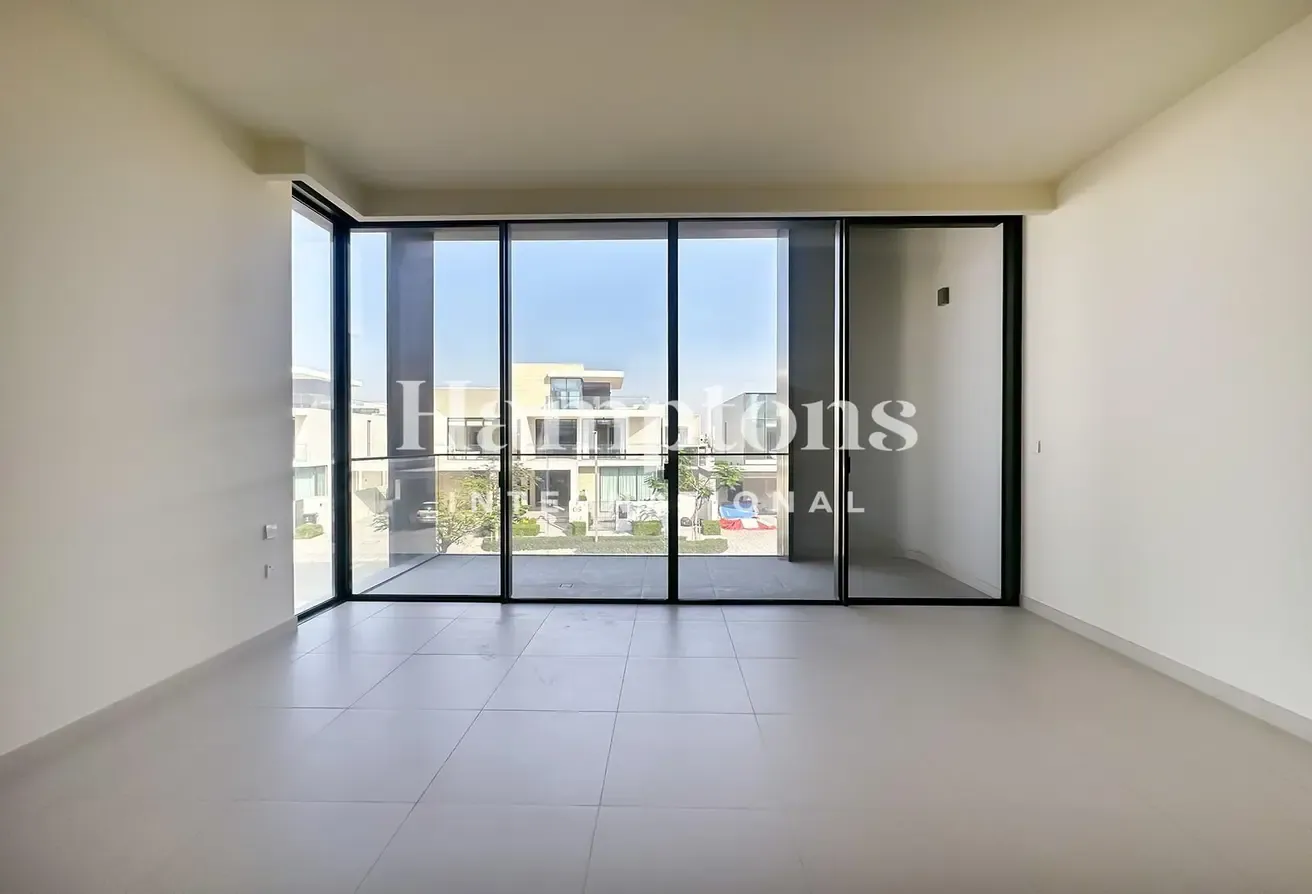 Furnished Villa | Luxurious | On Lagoon