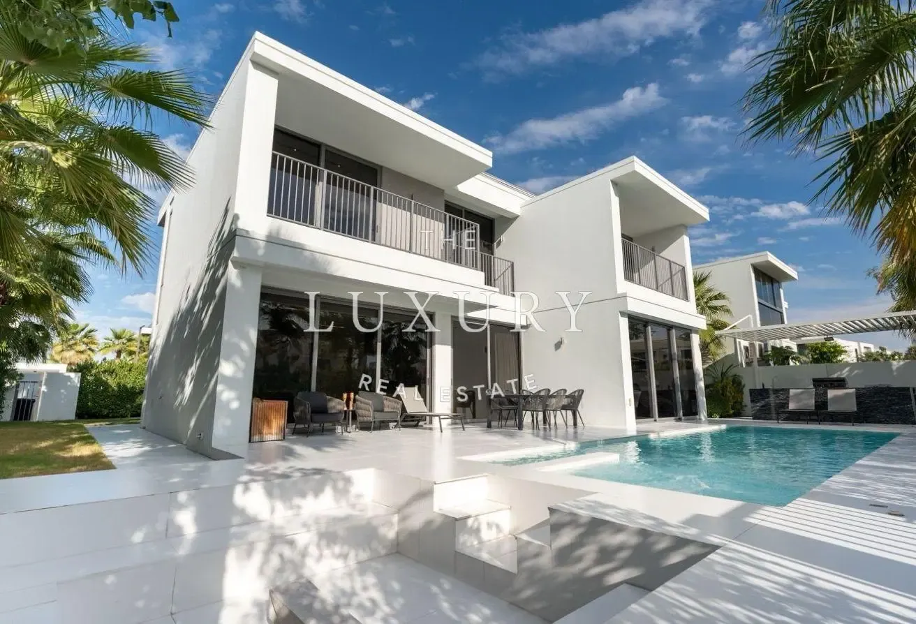5BR PLUS MAIDS | EXCLUSIVE | LUXURIOUS VILLA