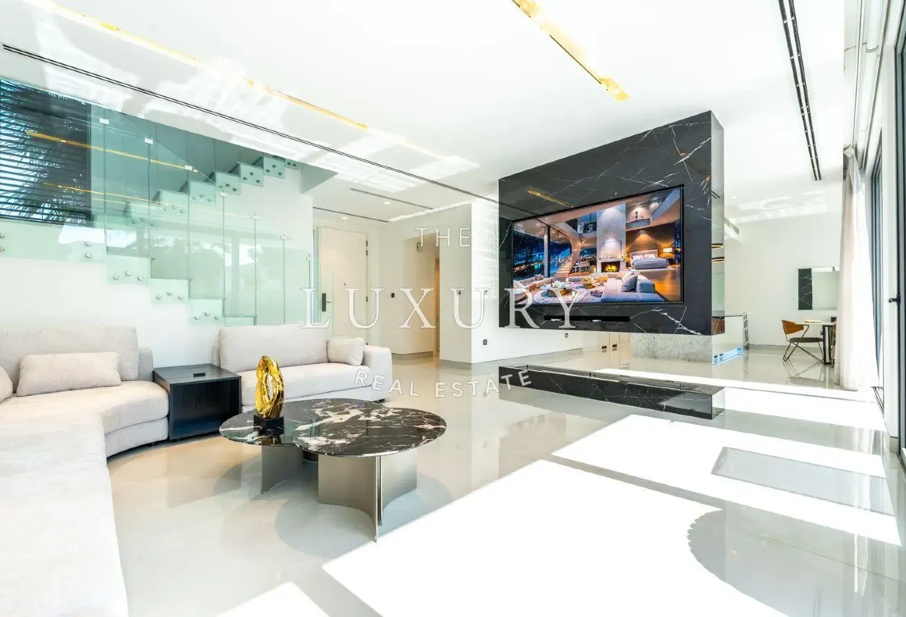 5BR PLUS MAIDS | EXCLUSIVE | LUXURIOUS VILLA