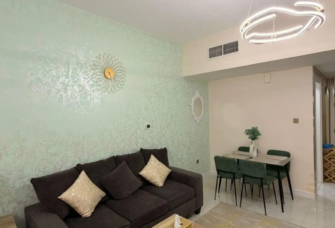 Huge Upgraded Studio | 12 Cheques | JVC
