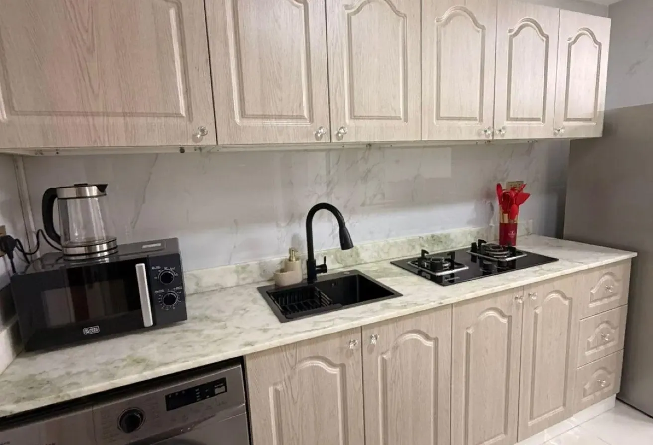 Huge Upgraded Studio | 12 Cheques | JVC