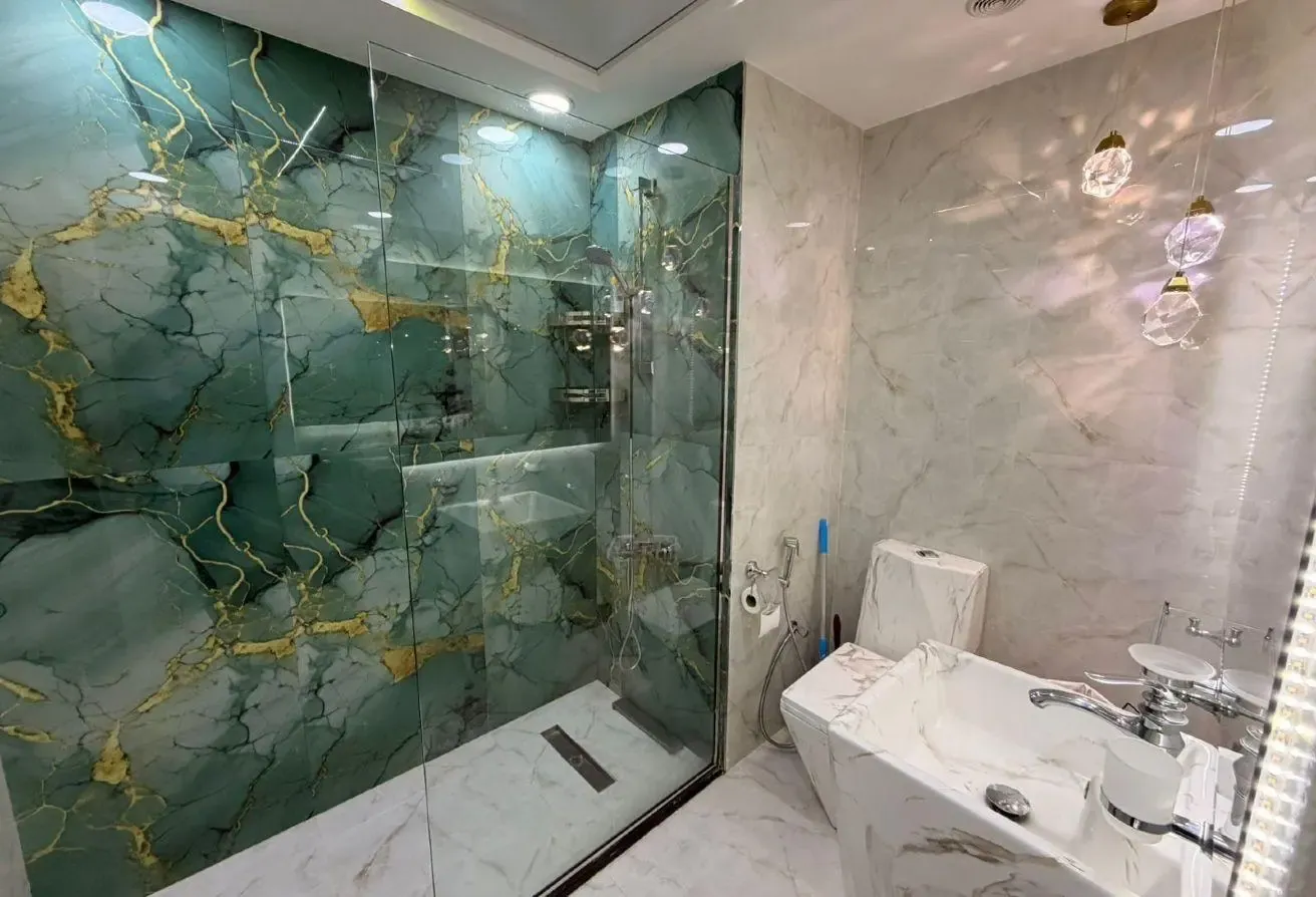 Huge Upgraded Studio | 12 Cheques | JVC