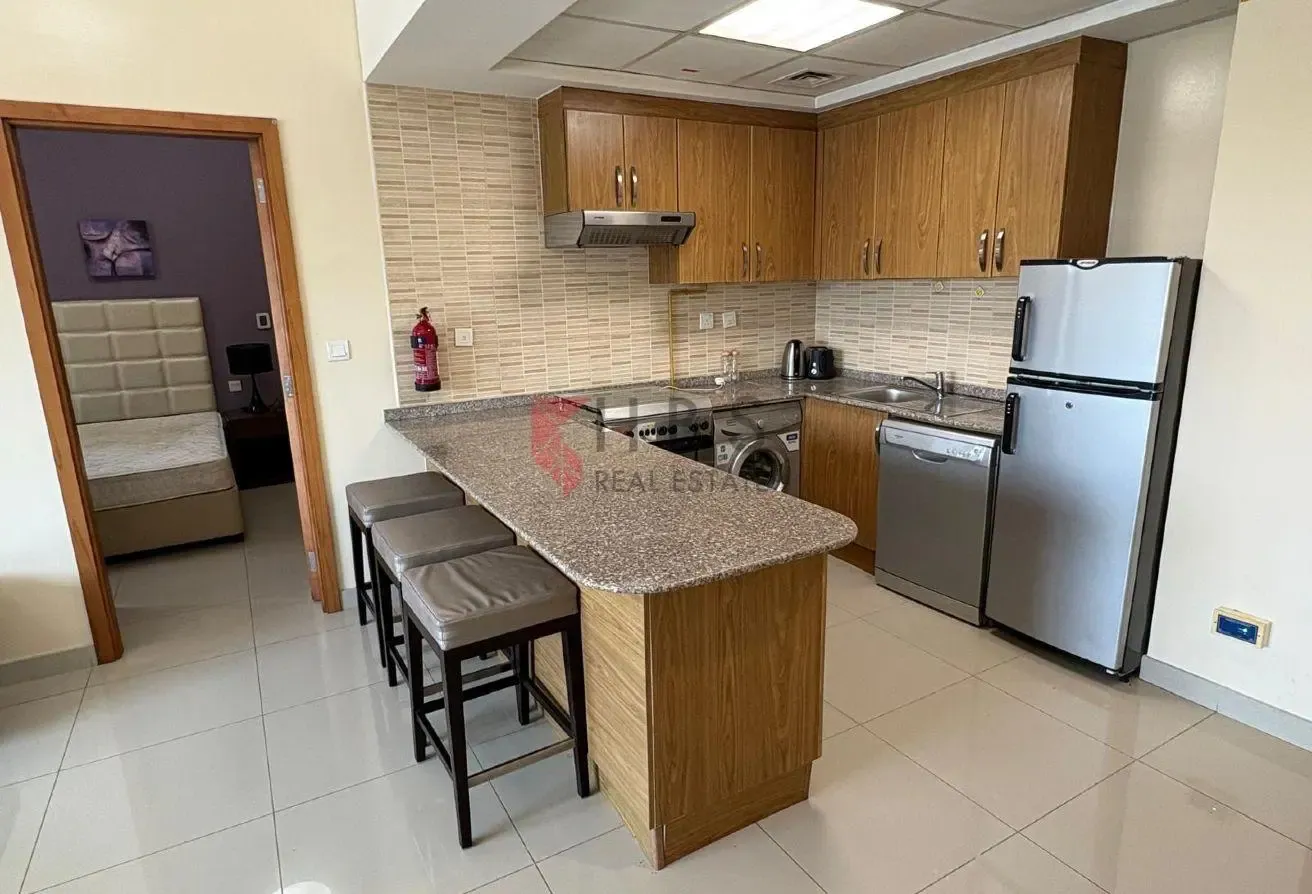 LOWER FLOOR | CLOSE TO METRO | FULLY FURNISHED
