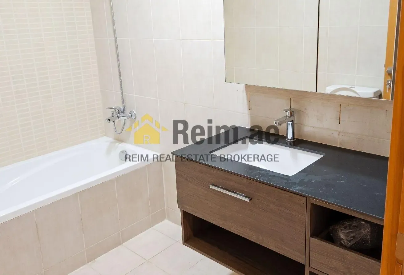 12 Cheques | High Floor | Fully Upgraded