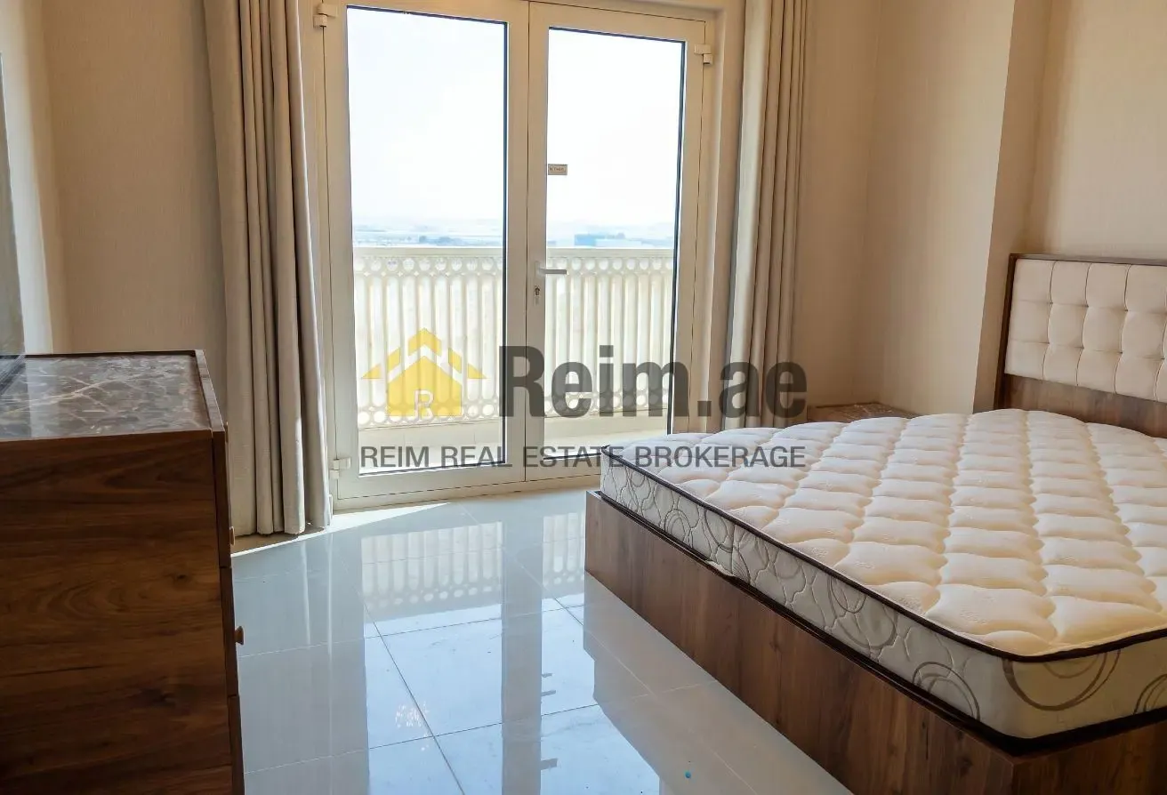 12 Cheques | High Floor | Fully Upgraded