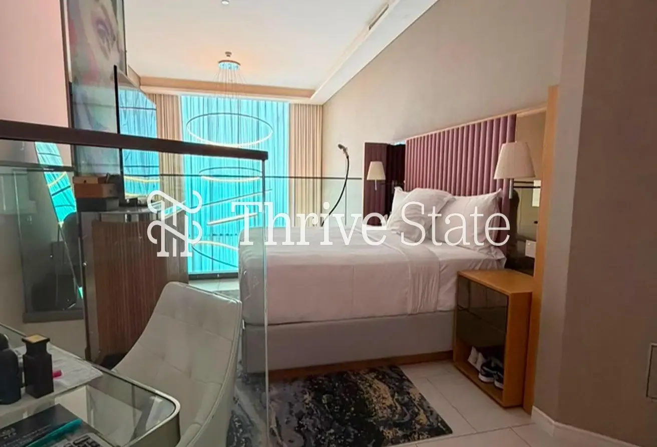 Fully Furnished | Luxury Lifestyle | Vacant Now