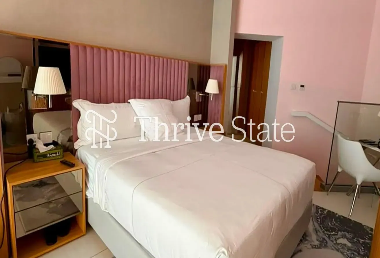 Fully Furnished | Luxury Lifestyle | Vacant Now