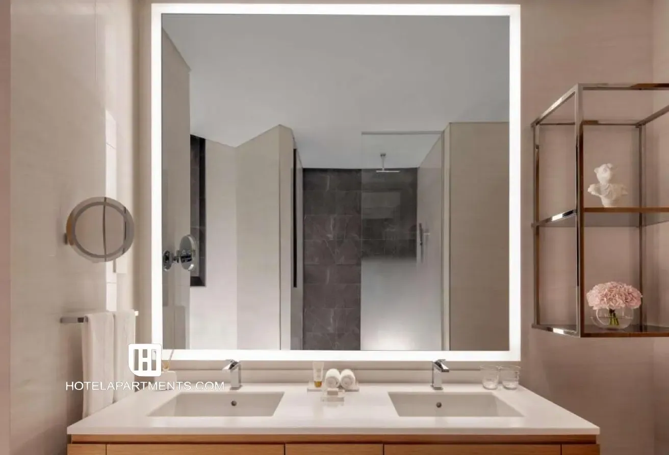 Elegant Duplex| Furnished| All Bills Included