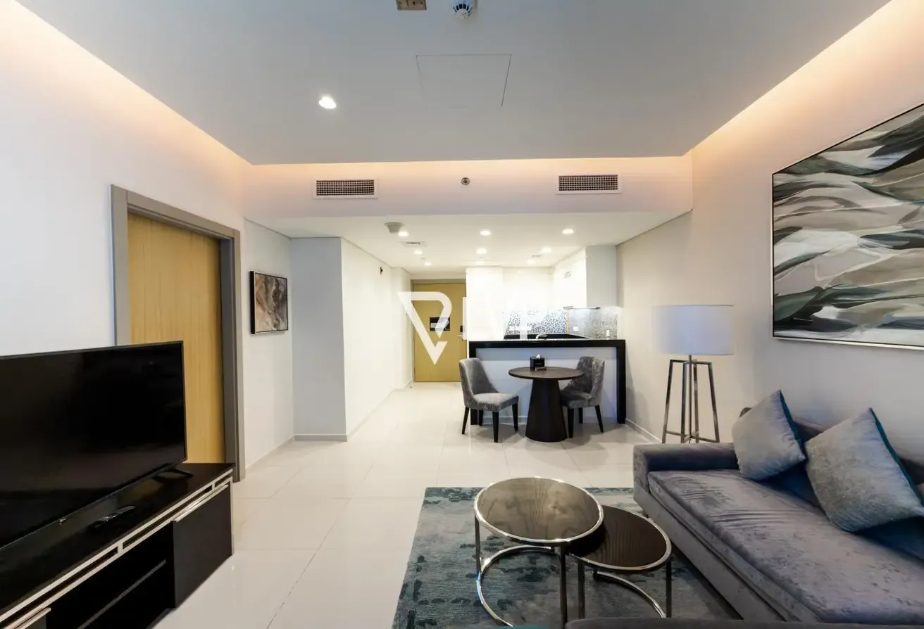 Multiple Chqs | High Floor | Furnished | Pool View