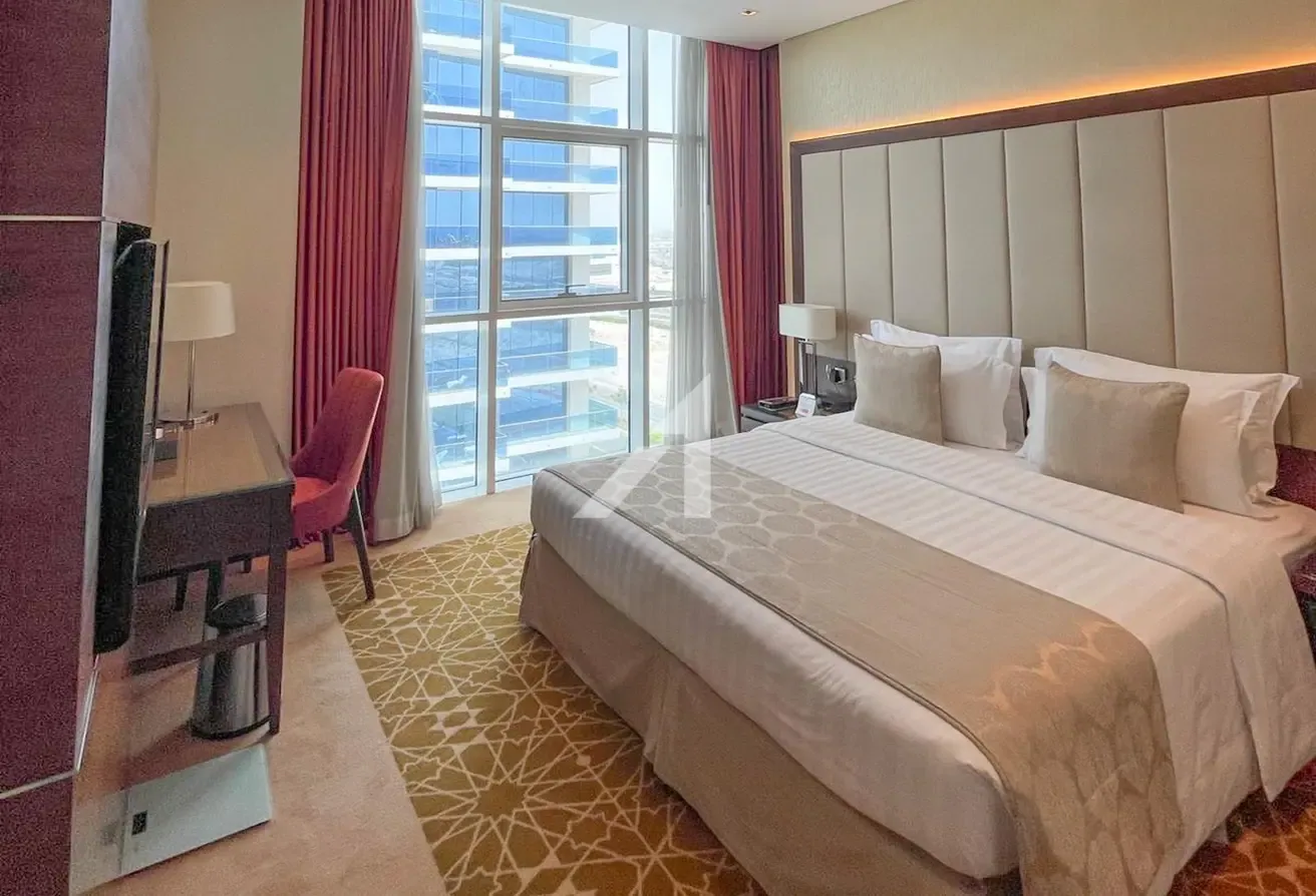 Burj Khalifa View| Bills included | Housekeeping