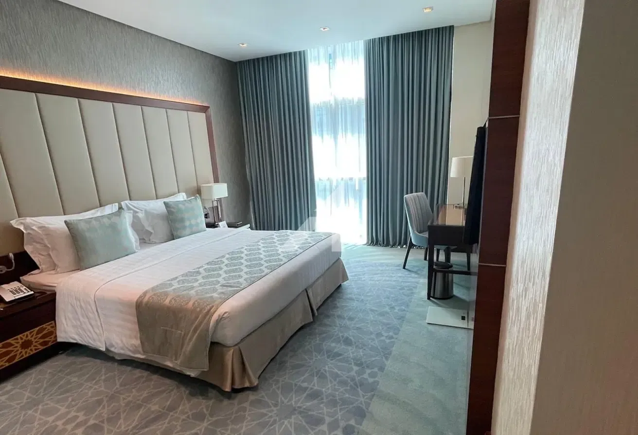 Burj Khalifa View| Bills included | Housekeeping