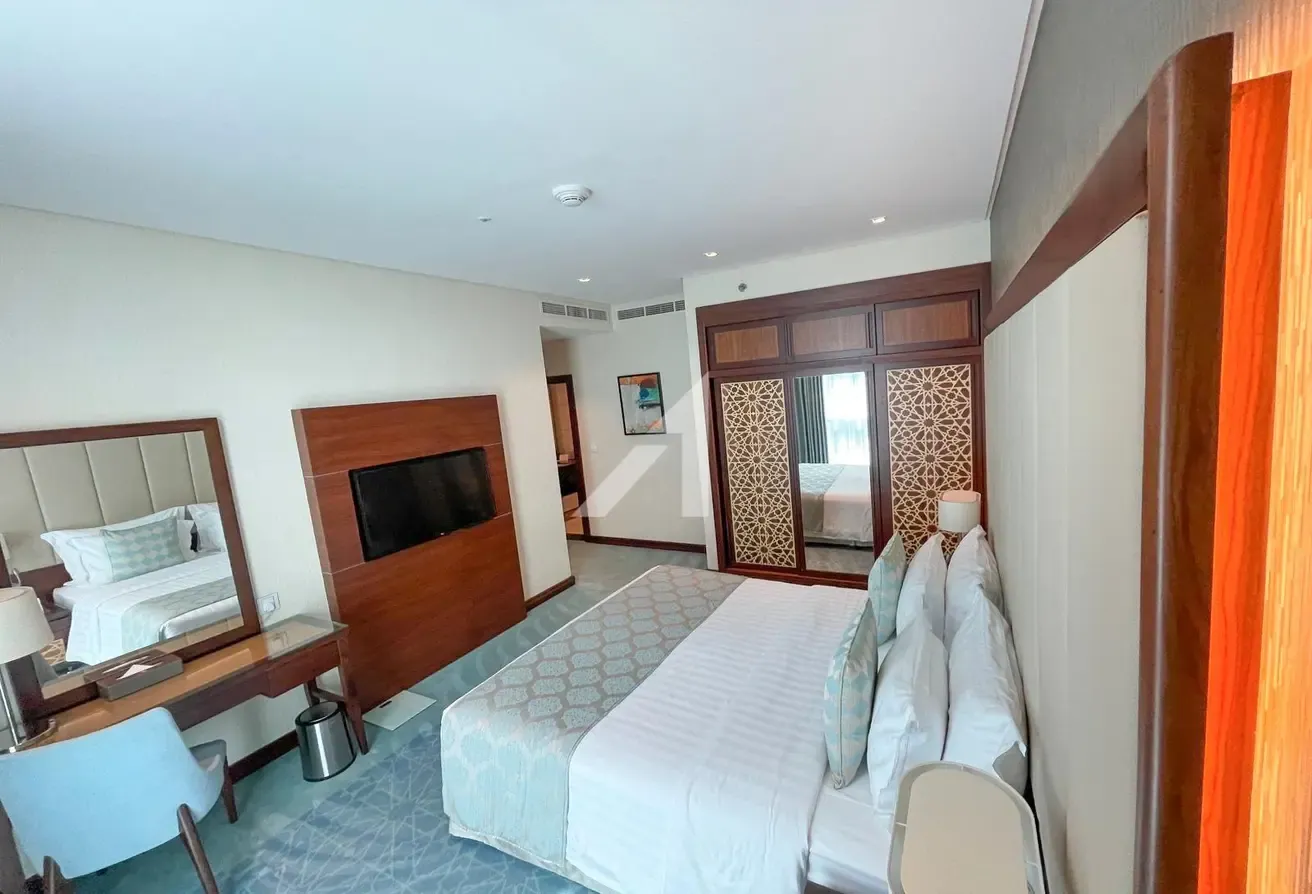 Burj Khalifa View| Bills included | Housekeeping