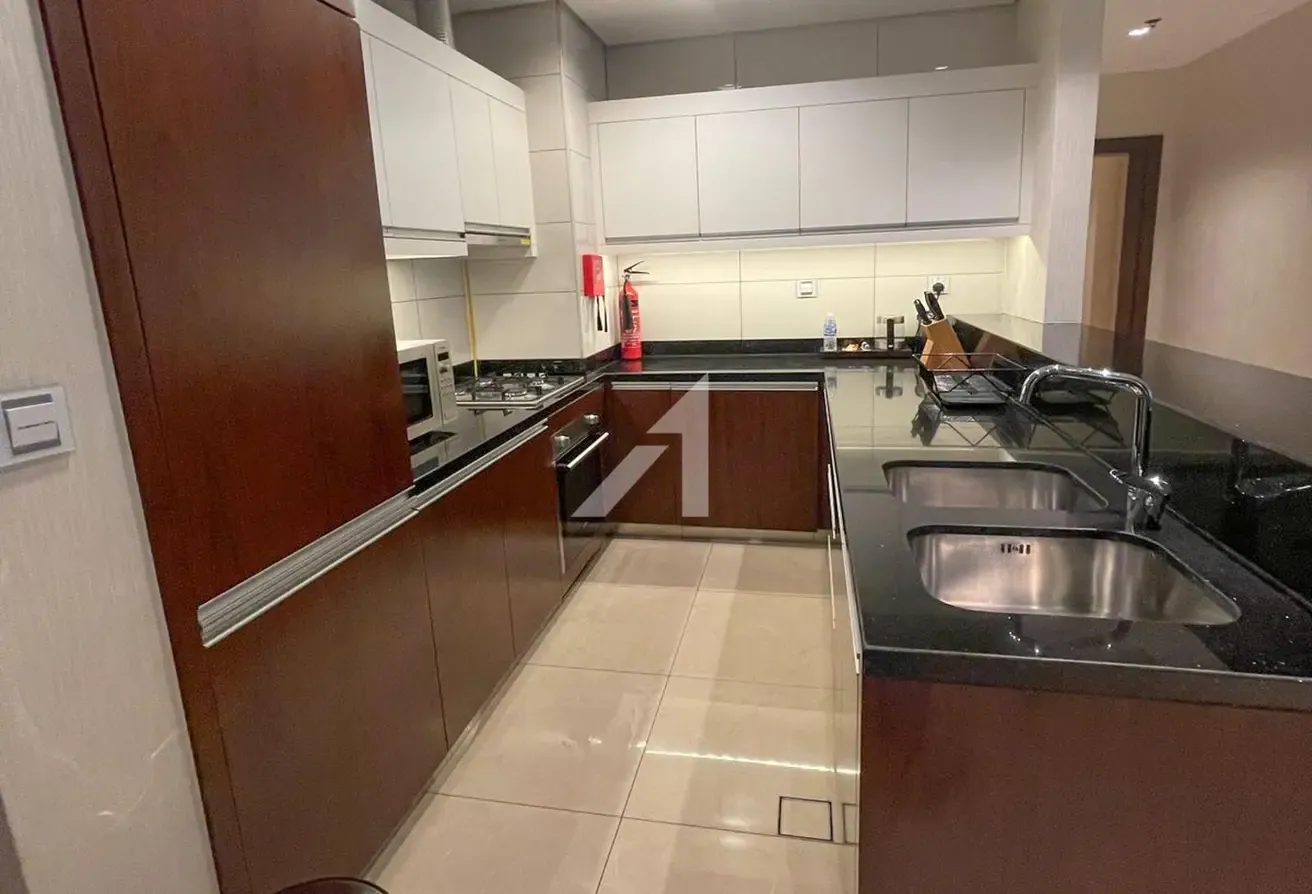 Burj Khalifa View| Bills included | Housekeeping