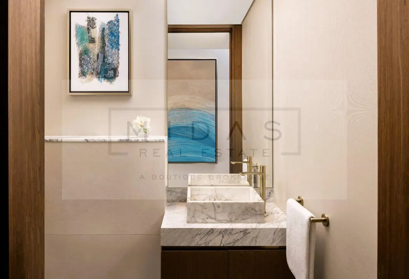 Luxury I Pet Friendly I Balcony I City View