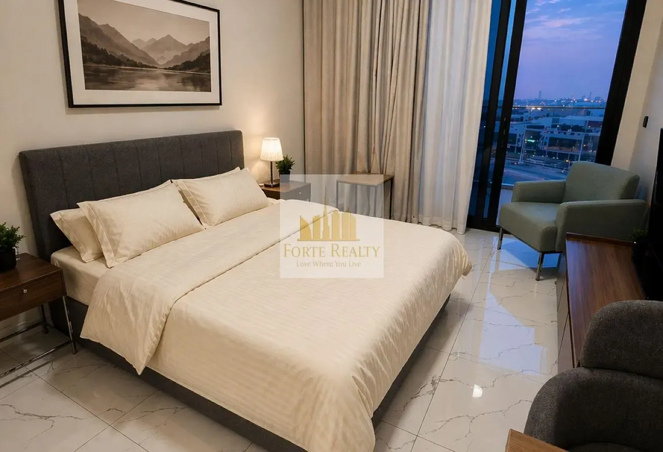 Brand New // Spacious & Bright  // Fully Furnished