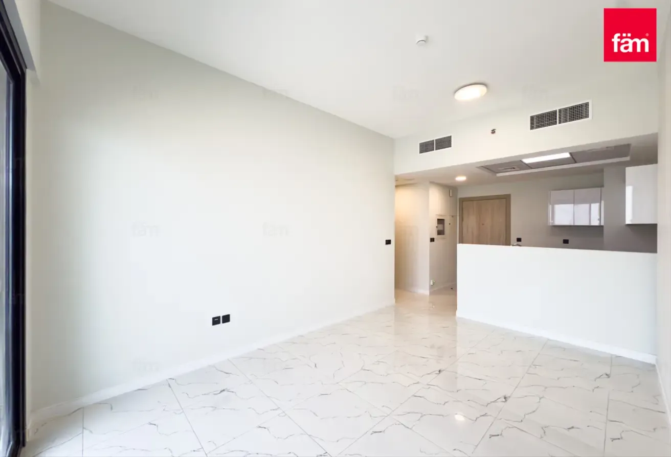 Available From September | Spacious | Metro Facing