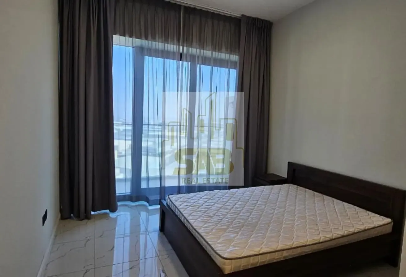 STUDIO | VACANT | FULLY FURNISHED