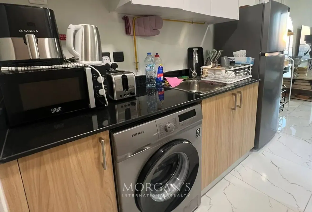 Studio | Furnished | Near Metro