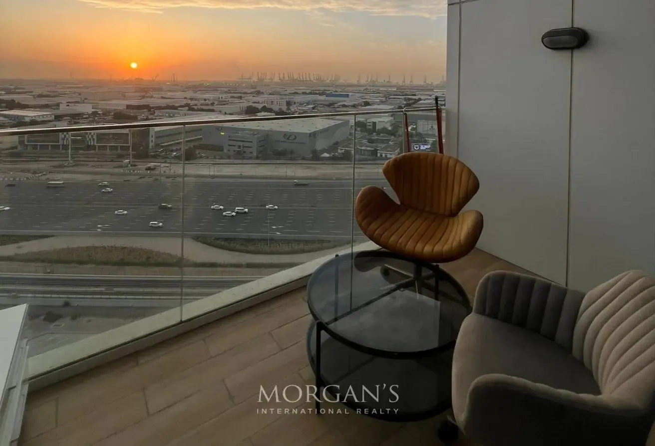 Studio | Furnished | Near Metro