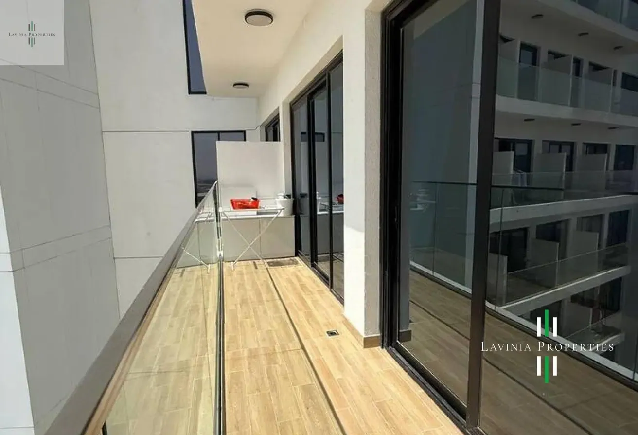 SPACIOUS 1BHK | MODERN LAYOUT | NEAR METRO STATION