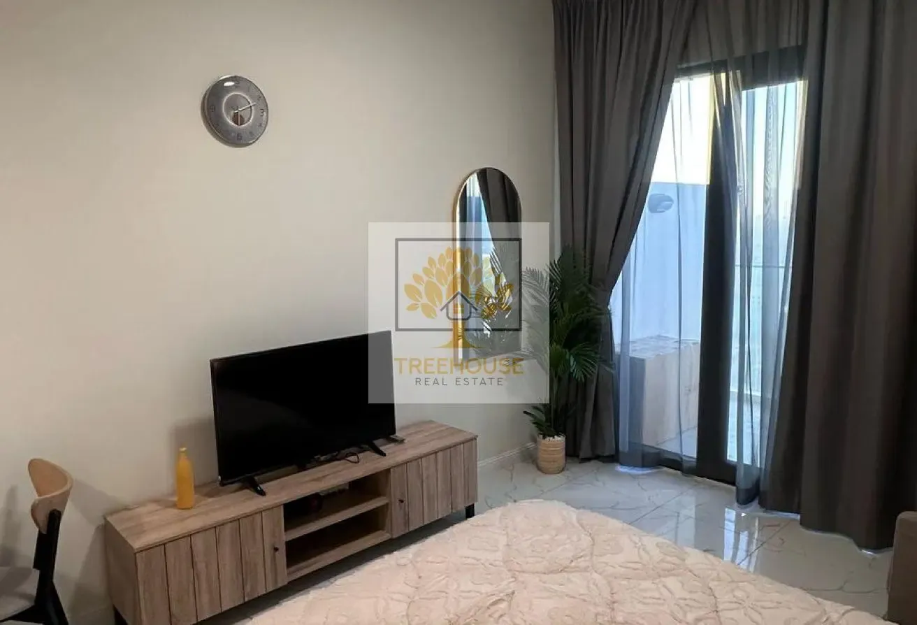 FULLY FURNISHED STUDIO| CLOSE TO METRO| HIGH FLOOR