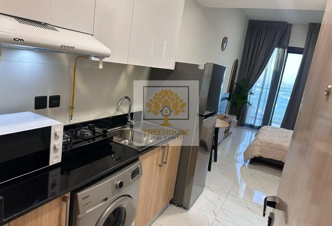 FULLY FURNISHED STUDIO| CLOSE TO METRO| HIGH FLOOR