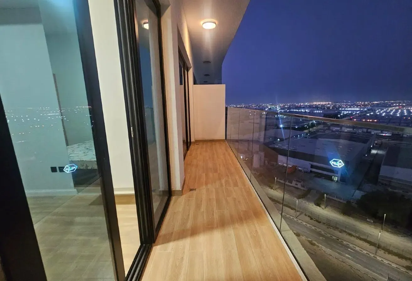 Furnished 1BR Apartment | Downtown View